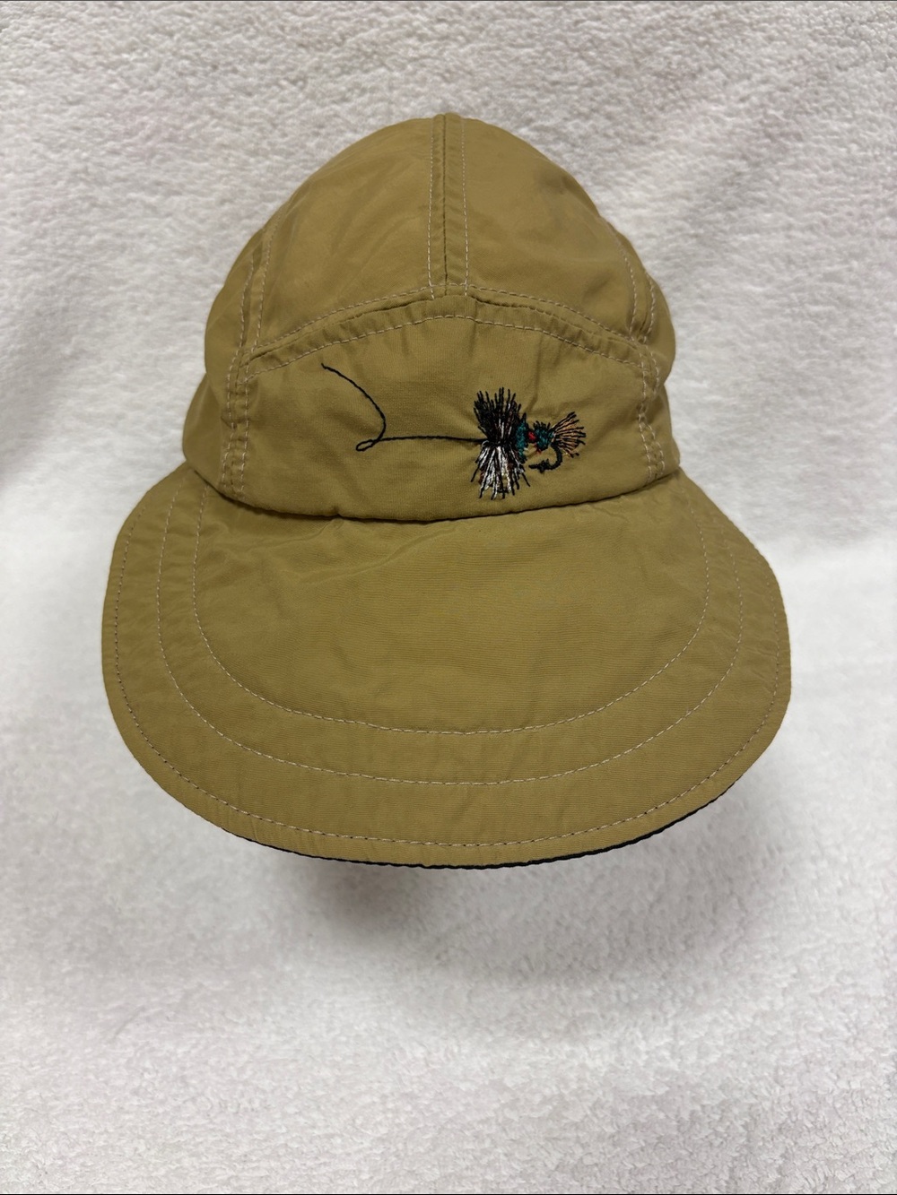 Columbia Tan Bucket Hat with Embroidered Fly-Fishing Motif is